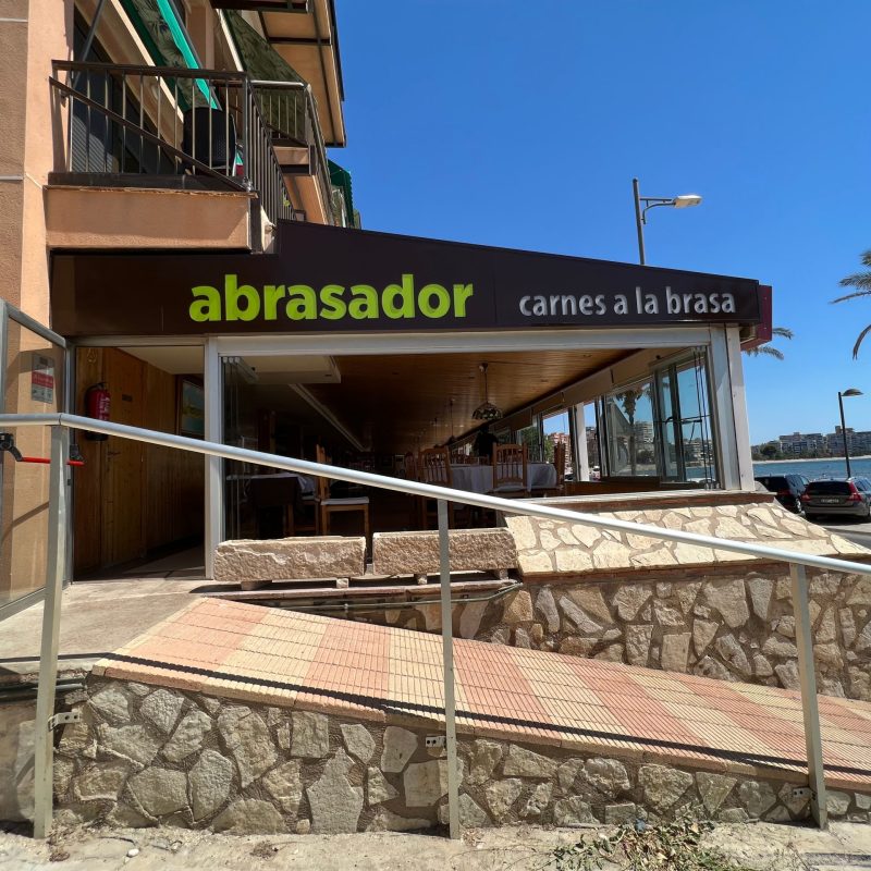 Excelencia en Rotulación y Diseño 53